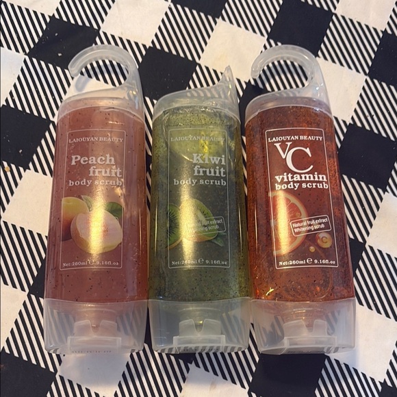 Body Scrub Set - Peach, Kiwi, Vitamin C - Picture 1 of 7